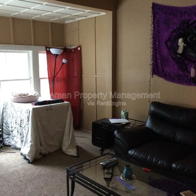 Foto del edificio - 720 Village St