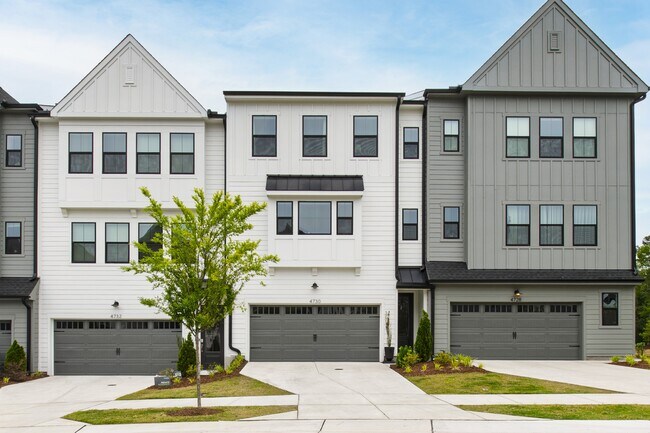 Foto del edificio - 4730 Cypress Tree Ln