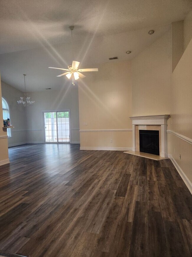 Building Photo - Home in Carolina Pines