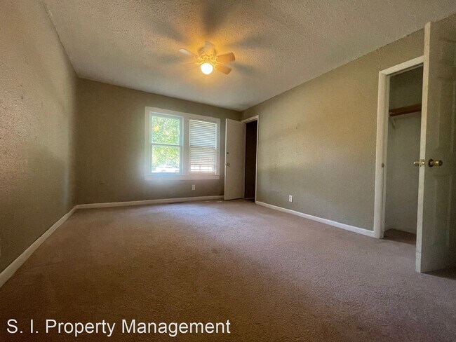 Foto del edificio - 3 br, 1.5 bath House - 810 DuQuoin