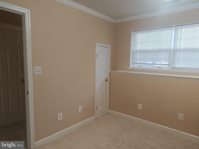 Building Photo - 5159 Race Pointe Pl