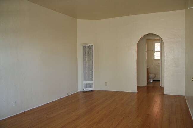 Living Room - 240 N Reno St