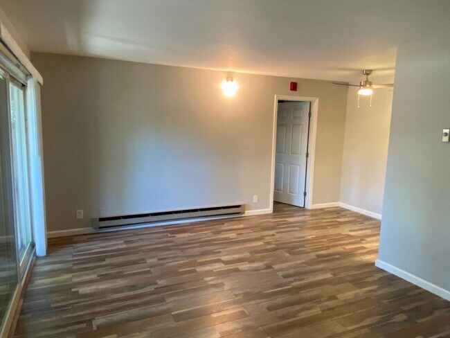 Foto del edificio - Remodeled 1 Bedroom 1 Bath Condo in Desira...