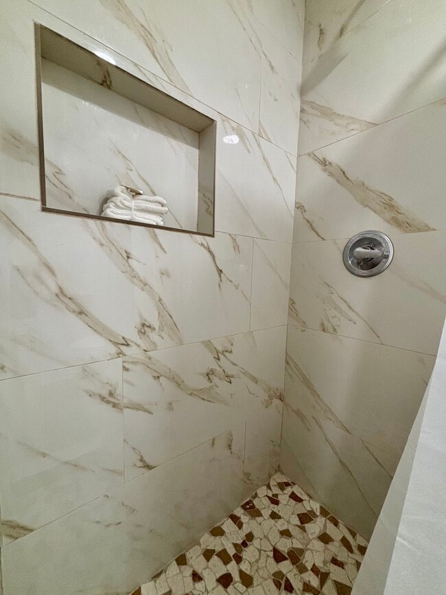 Foto del edificio - 1321 N 69th Way
