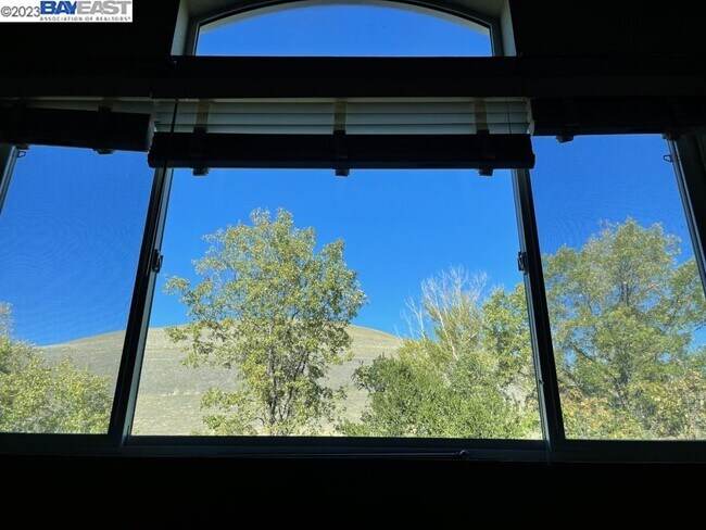 Foto del edificio - 5023 Keller Ridge Dr