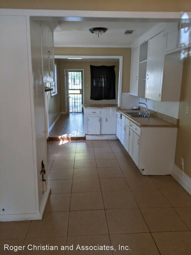 Building Photo - 3 br, 2 bath House - 3020 Midway