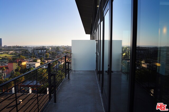 Foto del edificio - 1115 Sunset Blvd