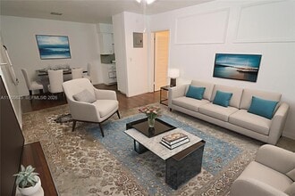 Building Photo - 1139 NE 10th Ave