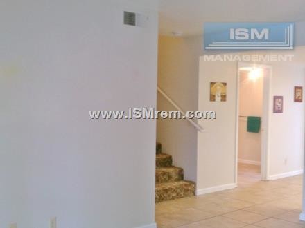 Foto del edificio - 1147 N Cedar St