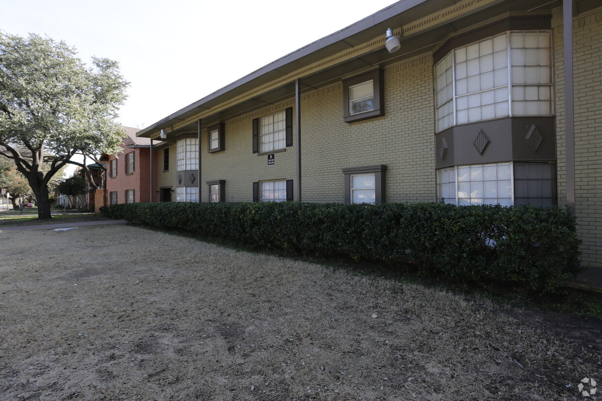 Foto del edificio - Chapel Creek Apartments