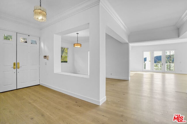 Foto del edificio - 2020 Palisades Dr