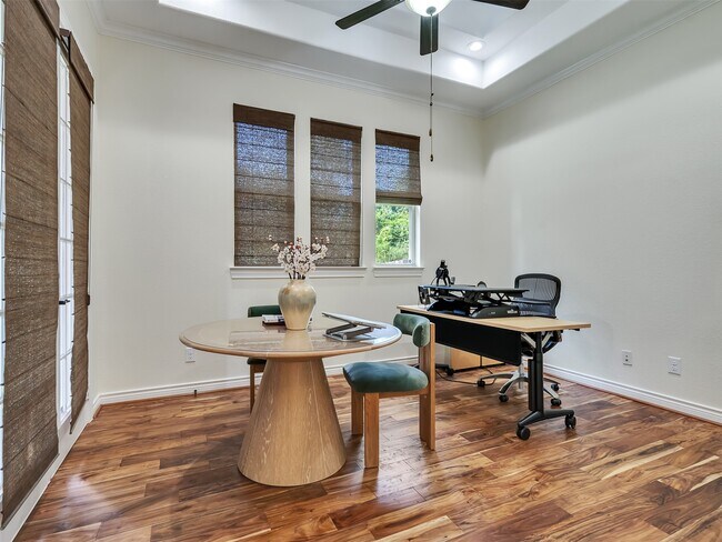 Foto del edificio - 5227 Preserve Park Dr