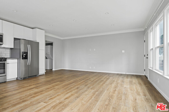 Foto del edificio - 208 S Harvard Blvd