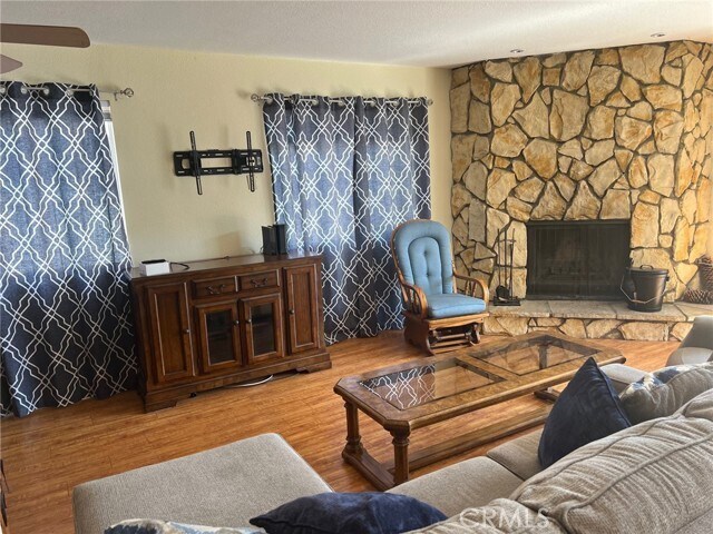 Building Photo - 448 Delle Dr