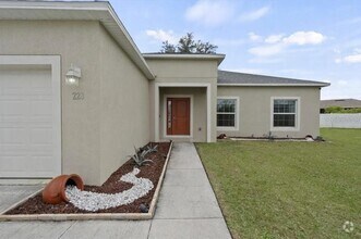 Building Photo - 228 Amesbury Ln
