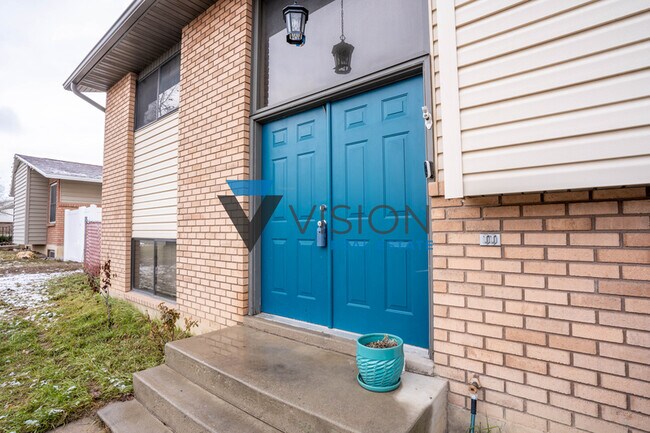 Building Photo - 771 W 1700 N