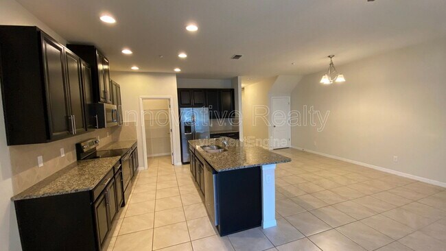 Foto del edificio - 7490 Aloma Pines Ct