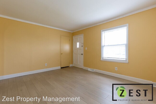 Foto del edificio - 2 br, 1 bath House - 20719 Eastwood Blvd