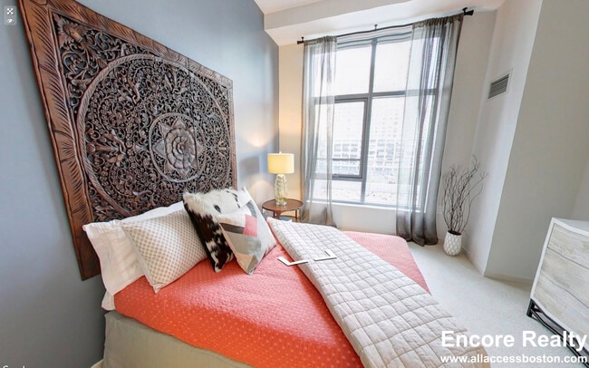 Building Photo - 20 Child St