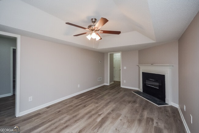 Building Photo - 5490 Northcut Dr
