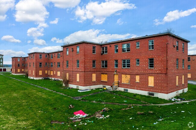 105 Roney Ln Syracuse, NY 13210-3569 - The Summit Apartments
