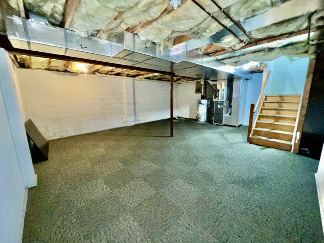 Building Photo - 24 Pennridge Ave