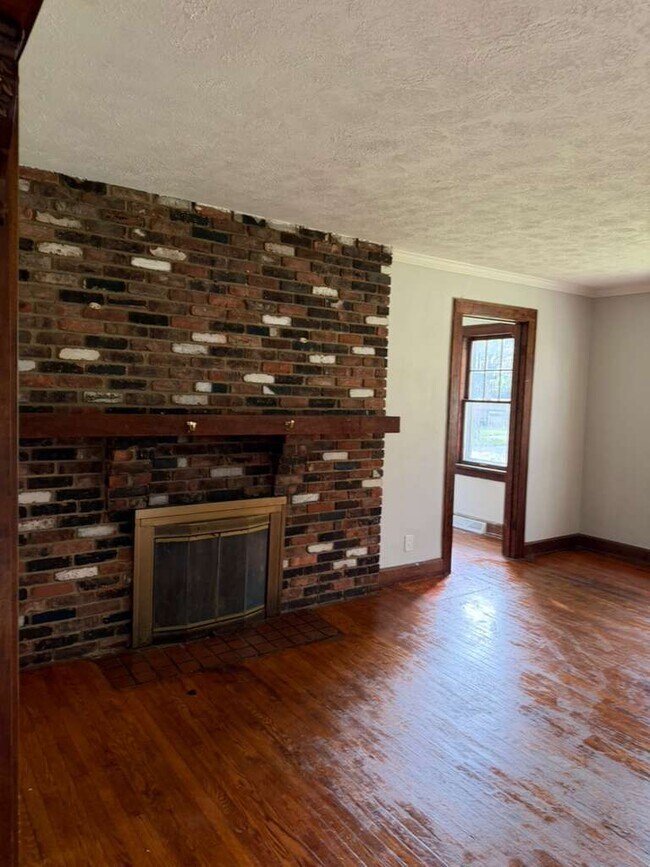 Building Photo - 72 Harriman Ave
