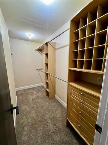 Foto del edificio - 4649 Oak Knoll St