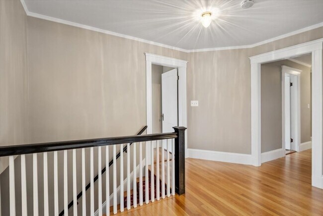 Building Photo - 31 Brandon Rd