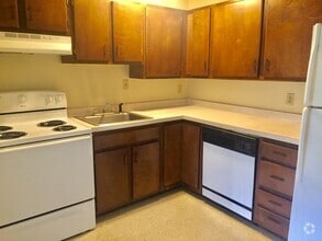 Building Photo - 39 Dinan Dr
