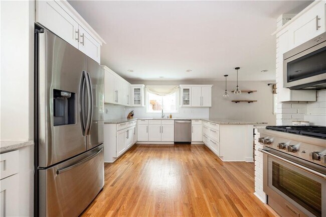 Foto del edificio - 3850 Beya Way