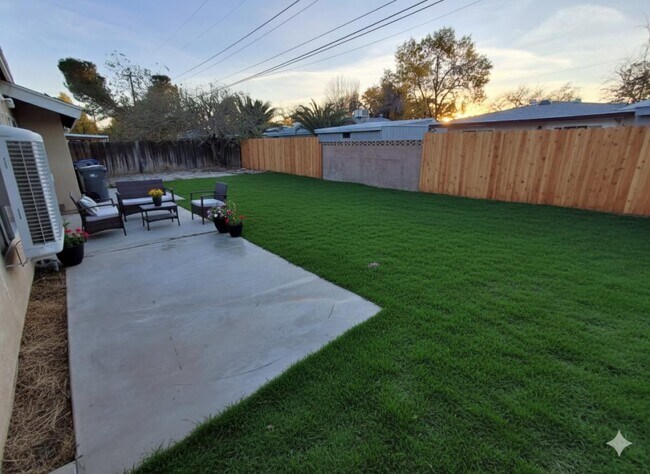 Building Photo - 44315 Gingham Ave