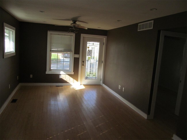 Foto del edificio - 370 30th St SE