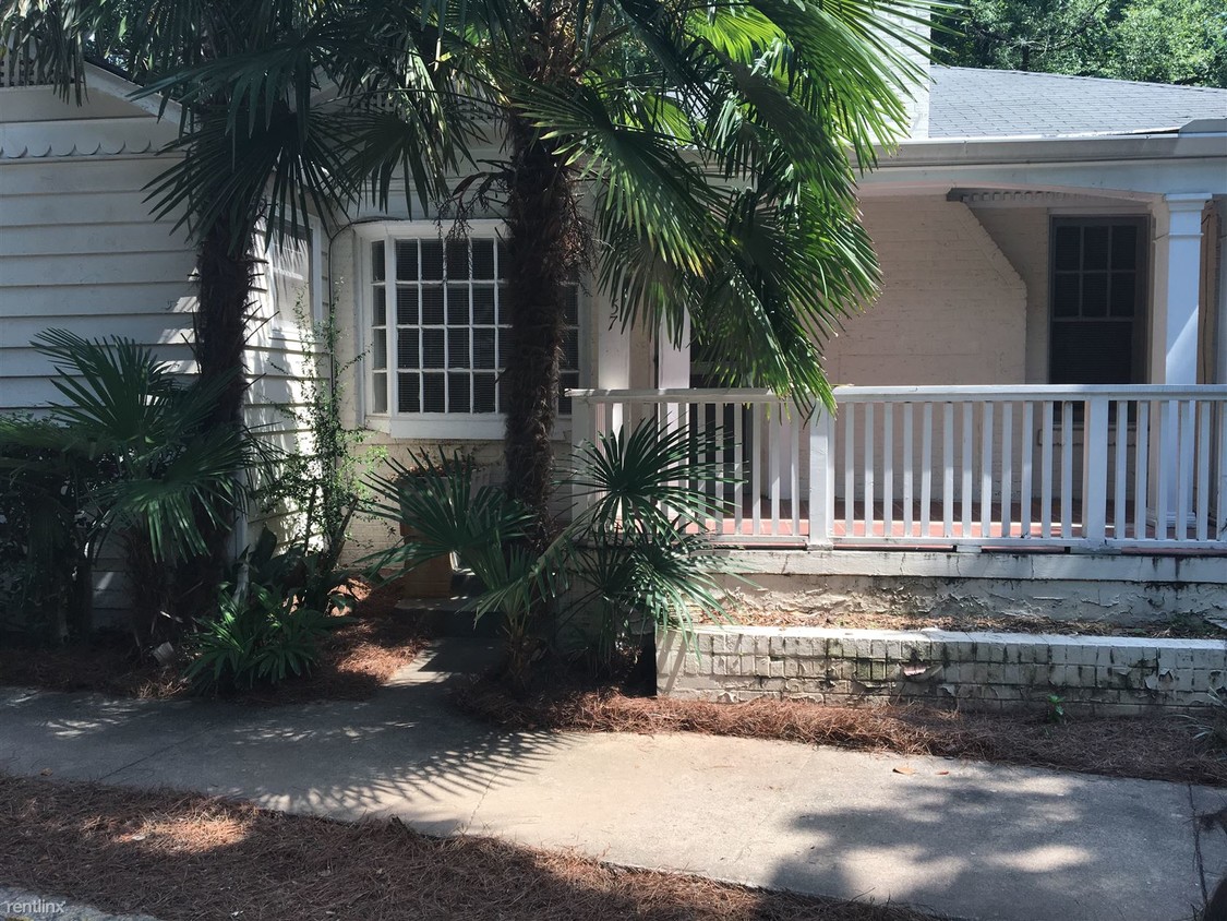Primary Photo - 157 Ponce de Leon Ct