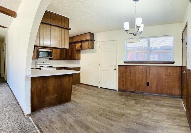 Building Photo - 4424 75th Dr