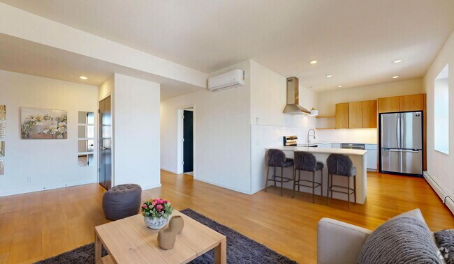 Building Photo - 2109 Blaisdell