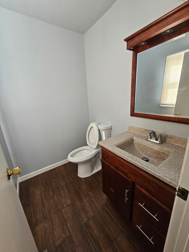 Foto del edificio - 2123 Pepperwood Ln