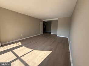 Building Photo - 3339 Huntley Sq Dr