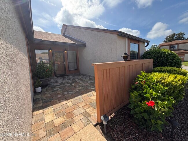 Building Photo - 7827 Fawn Brook Cir E