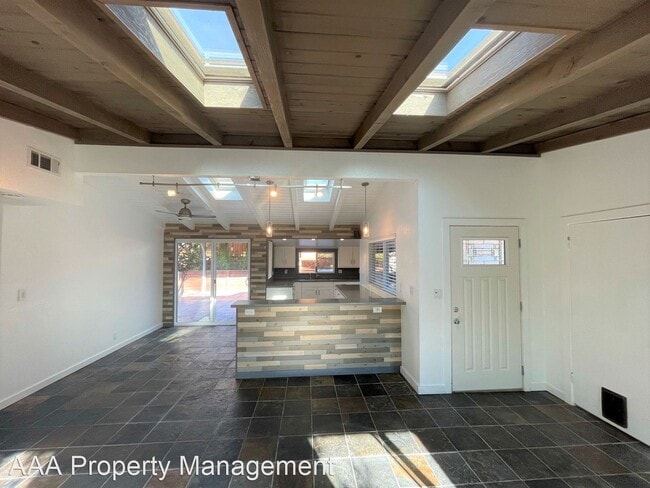 Building Photo - 3 br, 2 bath House - 2111 Magnolia Way