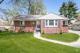 Building Photo - 1410 Hamilton Dr