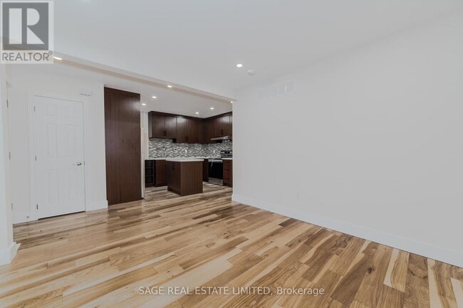 Photo du bâtiment - 146 E 34th St