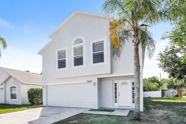 Foto del edificio - 5840 Lake Front Dr