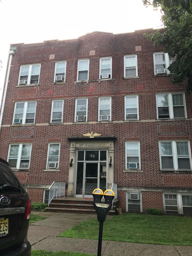 FRONT OF BUILDING - 106 Fairview Ave