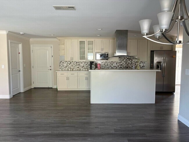 Foto del edificio - 40397 Leslie St