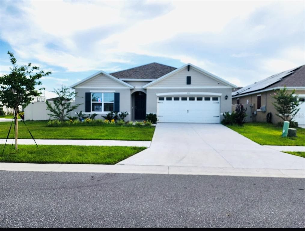 Primary Photo - 1051 Griffon Ave