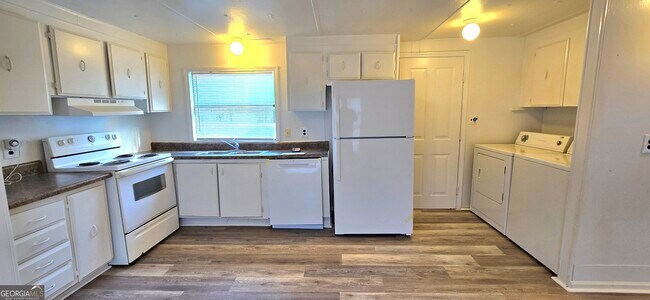 Foto del edificio - 2611 Sharpsburg McCollum Rd