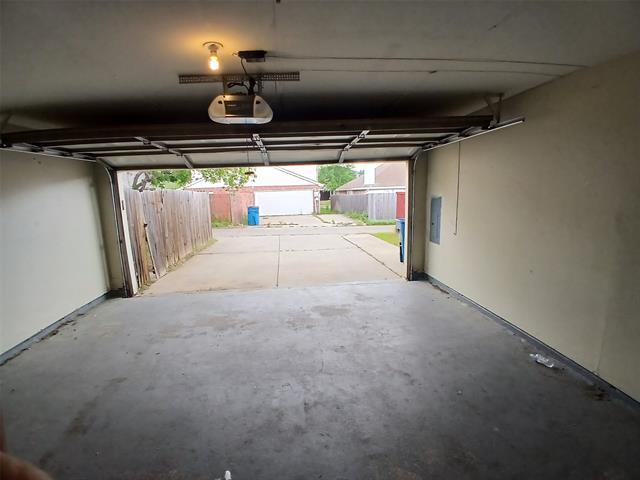 Foto del edificio - 1416 Ross Dr