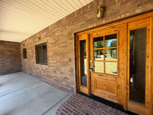 Foto del edificio - 2130 Carlton Rd
