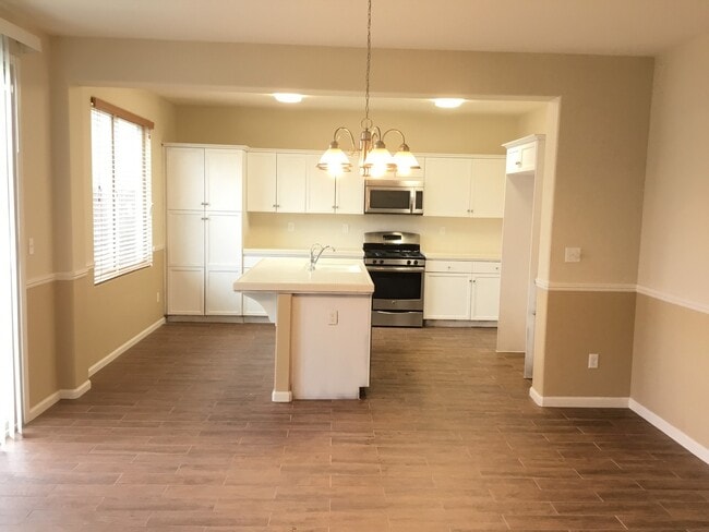 Building Photo - 7426 E Redlands Ave.